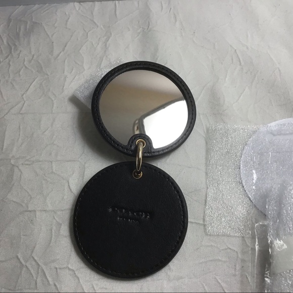 πNWT COACH Bumble Bee Signature Mirror Bag Tote Charm Key Chain MFSRP68. C8622. - Picture 6 of 15